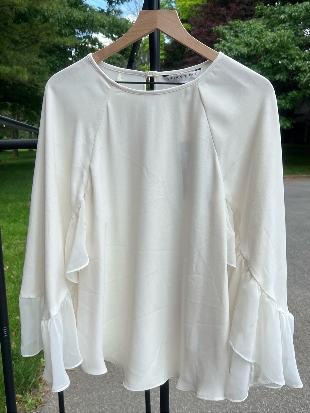 NWT Trina Turk XL Akari Ivory Ruffle Bell Sleeve Blouse - Picture 2 of 12